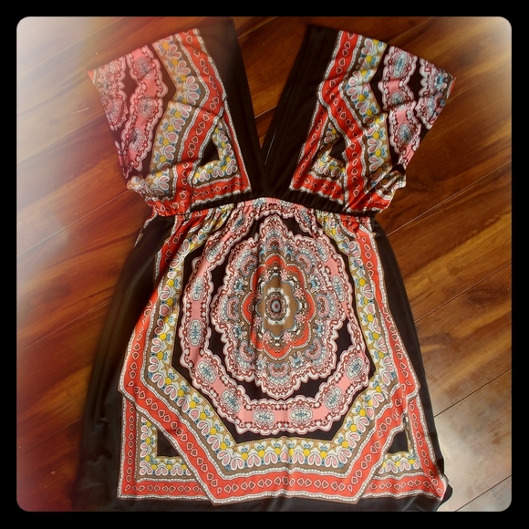 Modern maternity v-neck dress - Picture 1 of 1